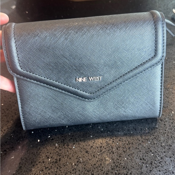 Bag Nine West Black Leather Wallet Sleek Professional Design - Picture 11 of 12